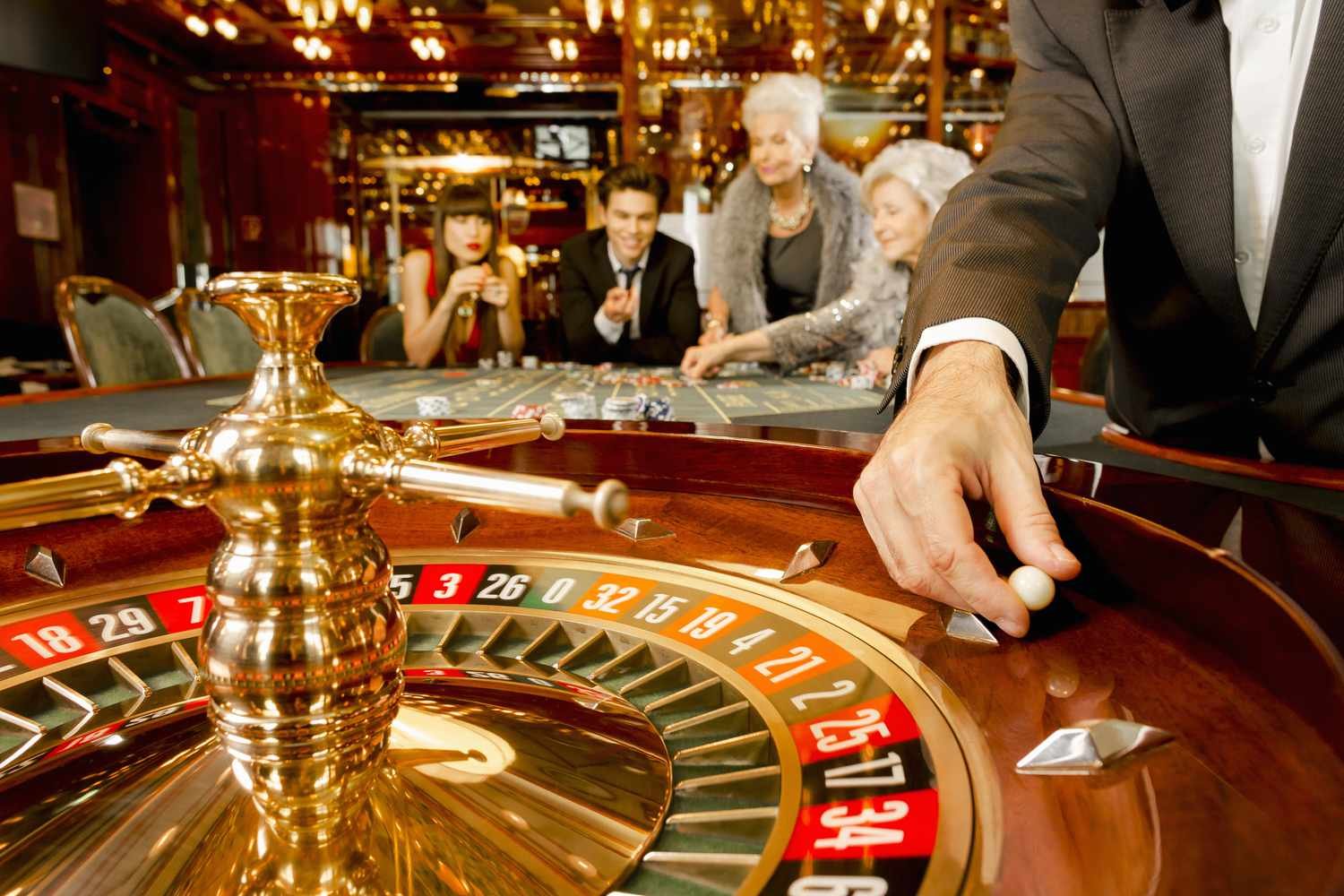 mmk121 အွန်လိုင်း ကတ်ဂိမ်း Baccarat Live Dealer Myanmar